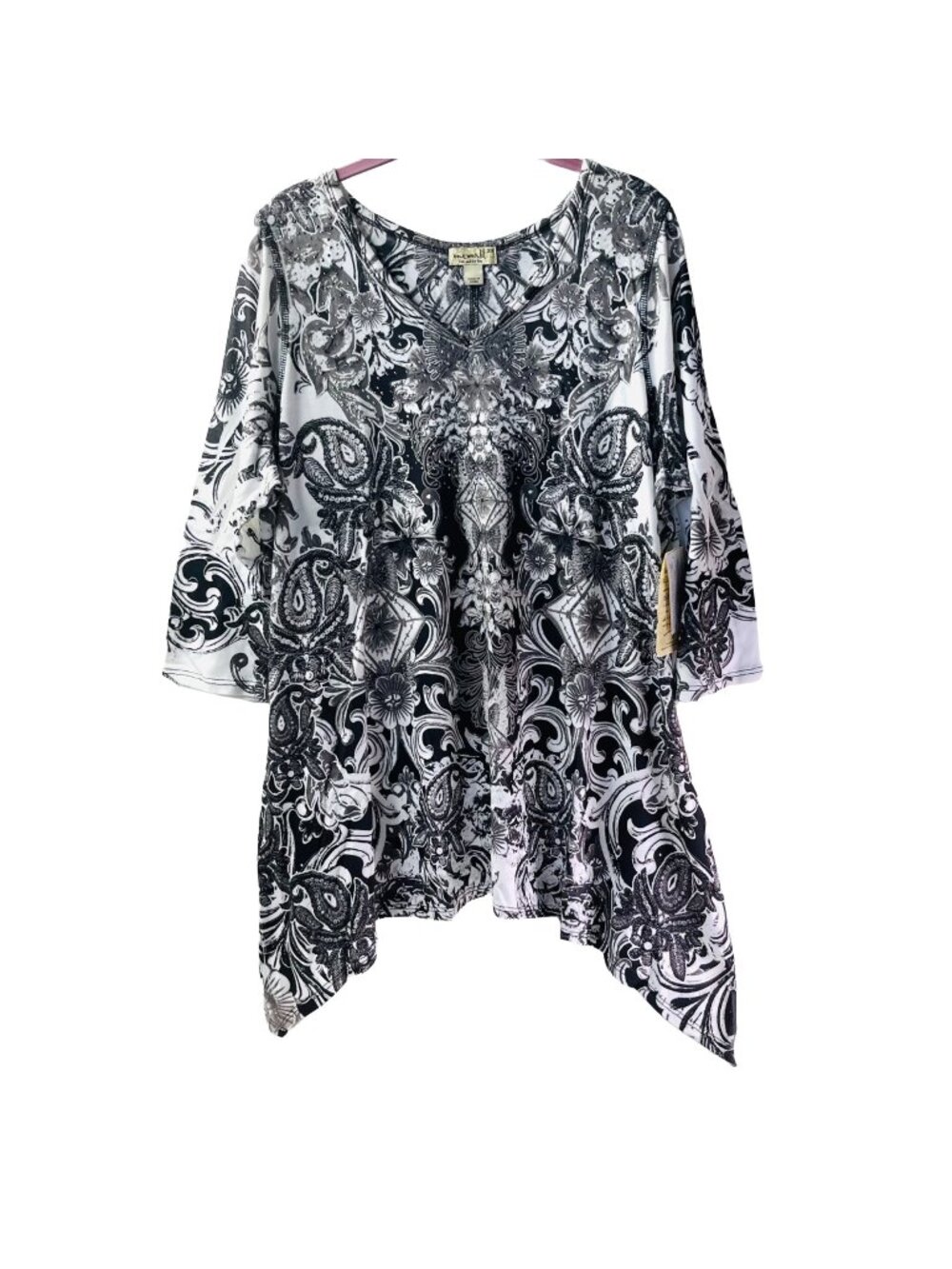 Women's Shirt Waterfall Handkerchief Hem Paisly Rhinestone Pattern Oneworld 2X